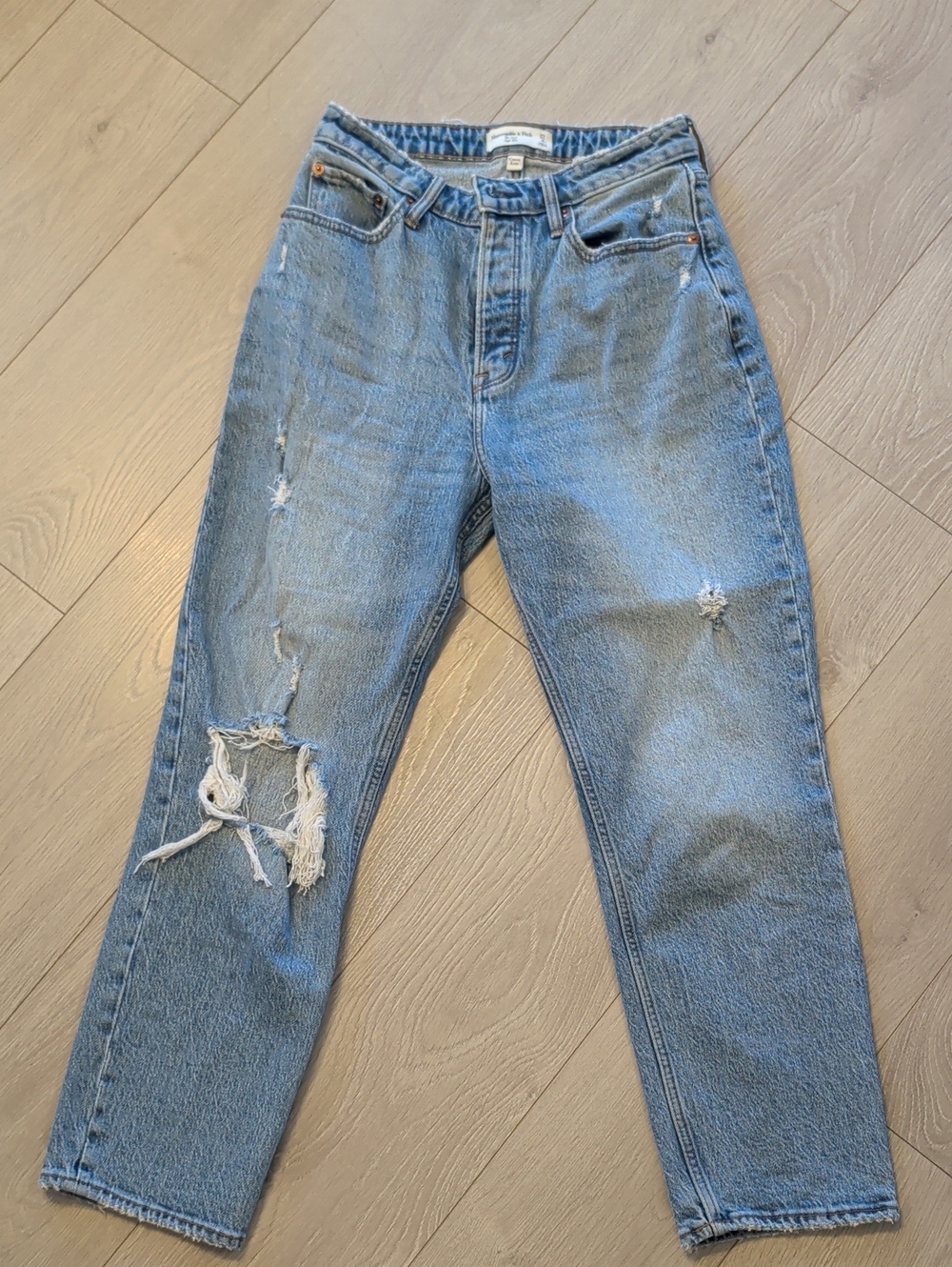 Abercrombie | Curve Love High-Rise Dad Jeans (Short)